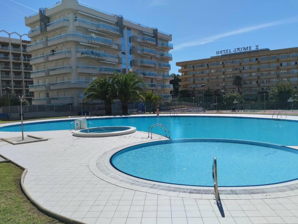 סאלו Apartamentos Ch3 Parking Incluido מראה חיצוני תמונה