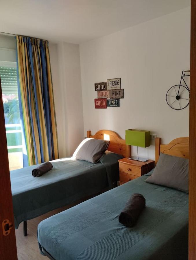 סאלו Apartamentos Ch3 Parking Incluido מראה חיצוני תמונה