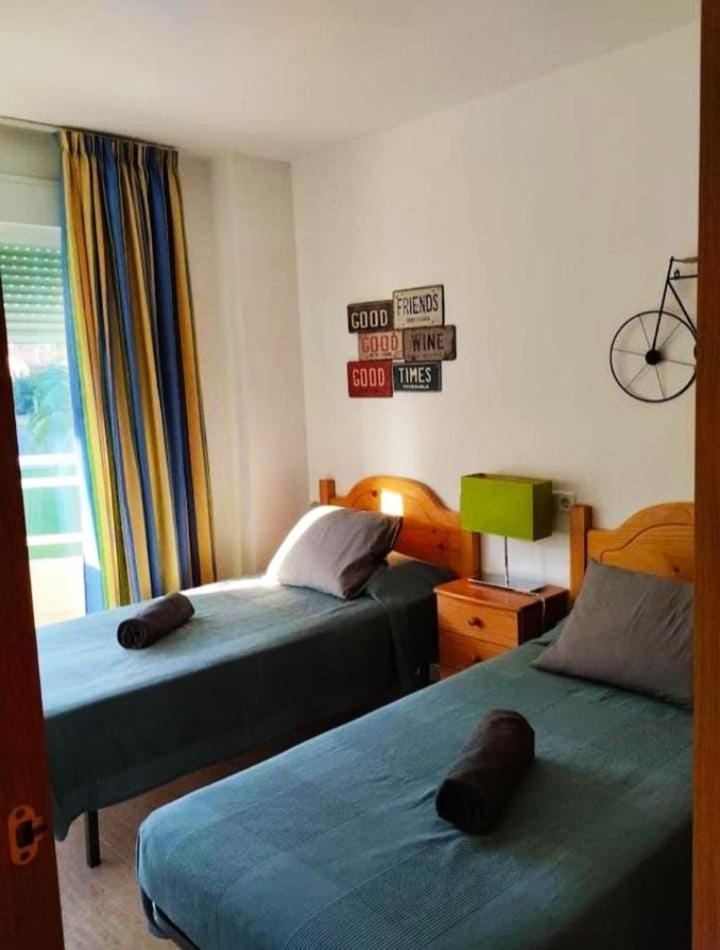 סאלו Apartamentos Ch3 Parking Incluido מראה חיצוני תמונה